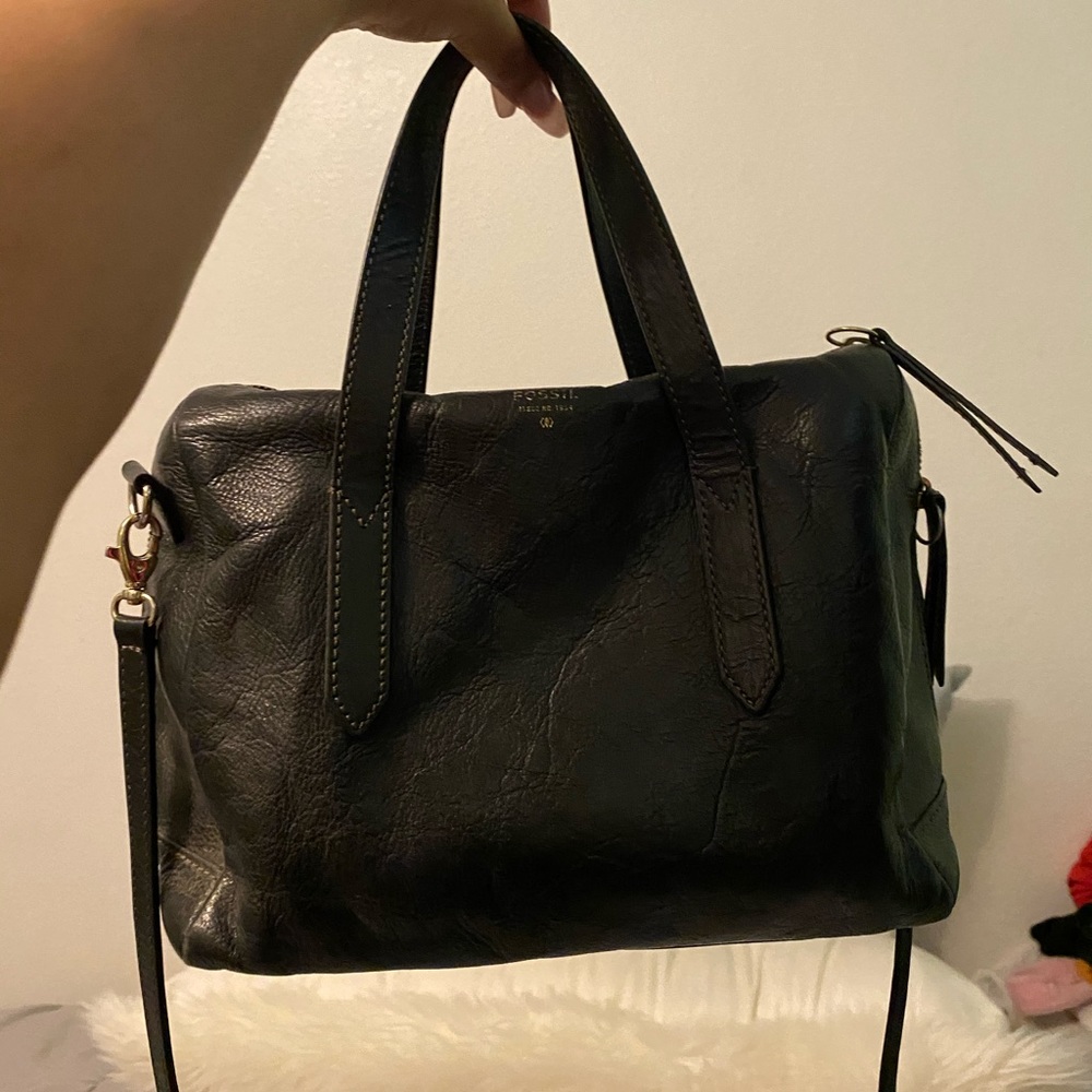 Black fossil cross body bag